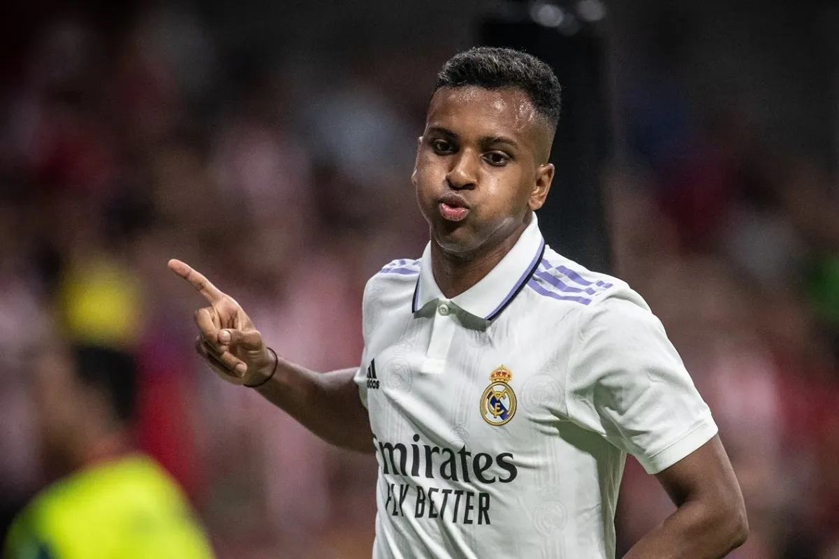 Rodrygo é alvo do PSG para temporada 2026/2027; veja detalhes