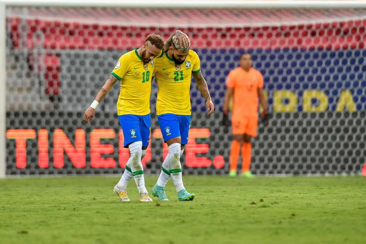 Estreia de Gabigol como profissional foi no mesmo dia da despedida de Neymar rumo à Europa, em 2013