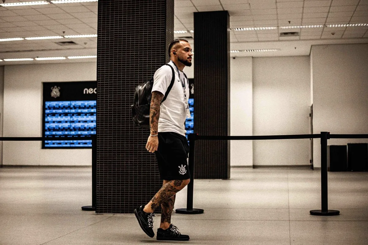 Maycon acerta com o Atlético-MG e deixa o Corinthians