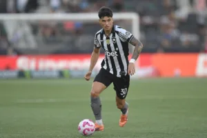 River Plate demonstra interesse em Joaquín Correa, do Botafogo