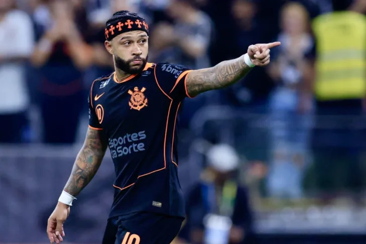 Memphis Depay, do Corinthians