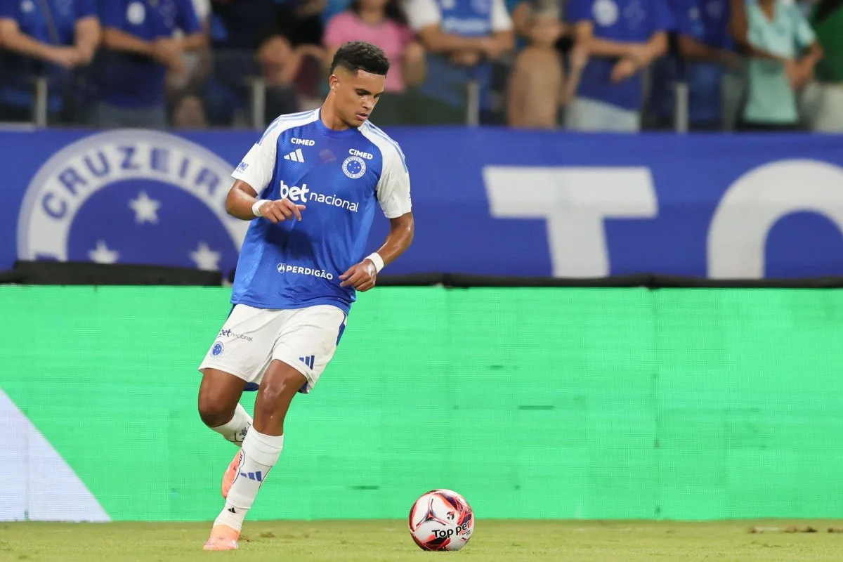 Cruzeiro recebe proposta milionária do Borussia Dortmund por joia da base