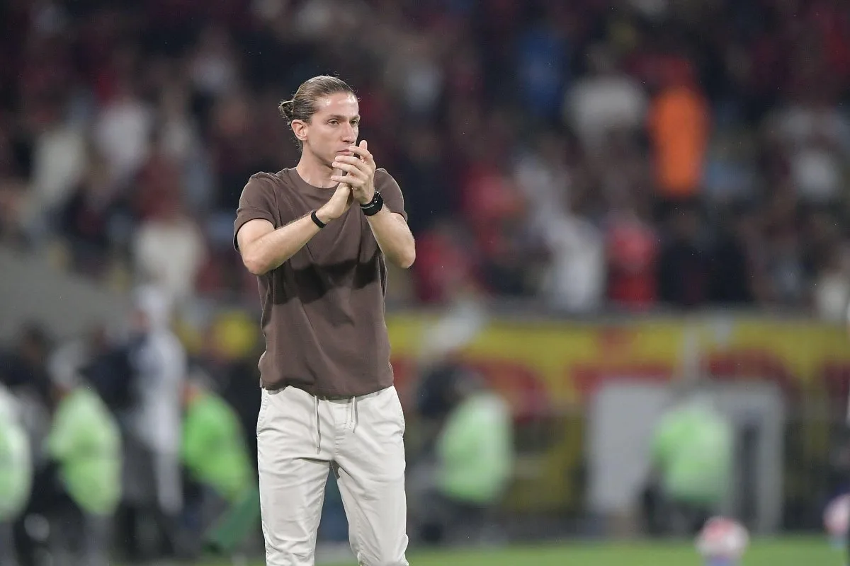 Filipe Luís deve rodar o elenco e Andrew pode fazer a sua estreia pelo Flamengo
