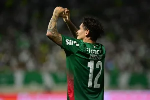 Palmeiras se reapresenta e Khellven comemora primeiro gol pelo clube