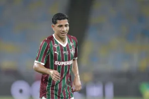 Sem Canobbio, Fluminense deve escalar Savarino contra o Palmeiras