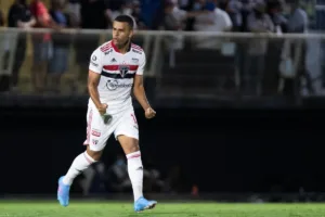 Corinthians aceita pagar à vista ao São Paulo e encaminha a contratação de Alisson