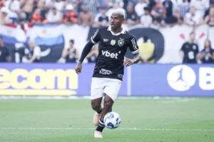 Vasco fecha com Cuiabano por empréstimo