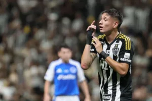 Fifa determina pagamento milionário do Galo ao Palestino por Ivan Román