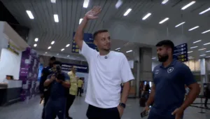 Martín Anselmi chega ao Rio para assumir o Botafogo: ‘Nossa equipe vai atacar’