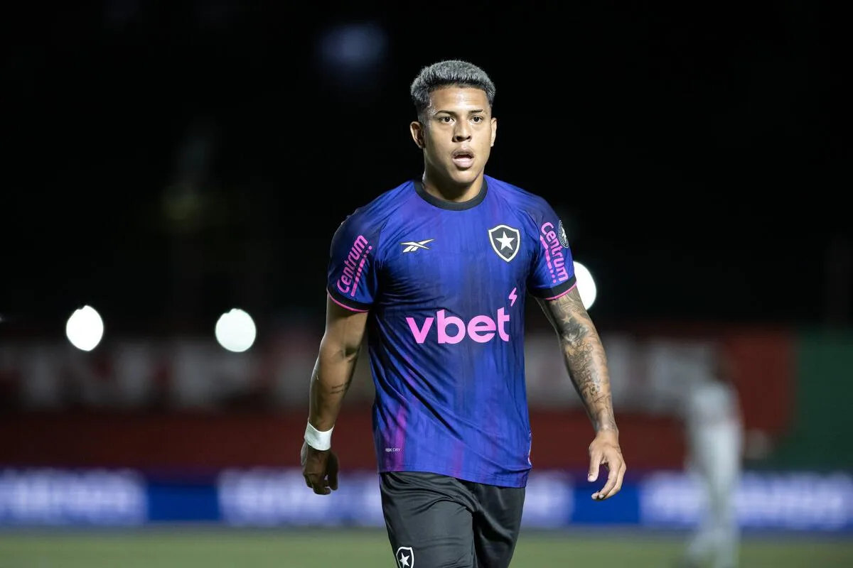 Botafogo pode negociar mais uma peça do elenco principal