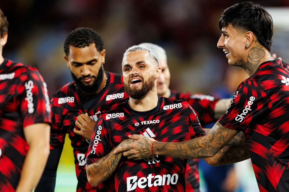Santos acerta com Michael, mas impasse financeiro no Flamengo adia acordo