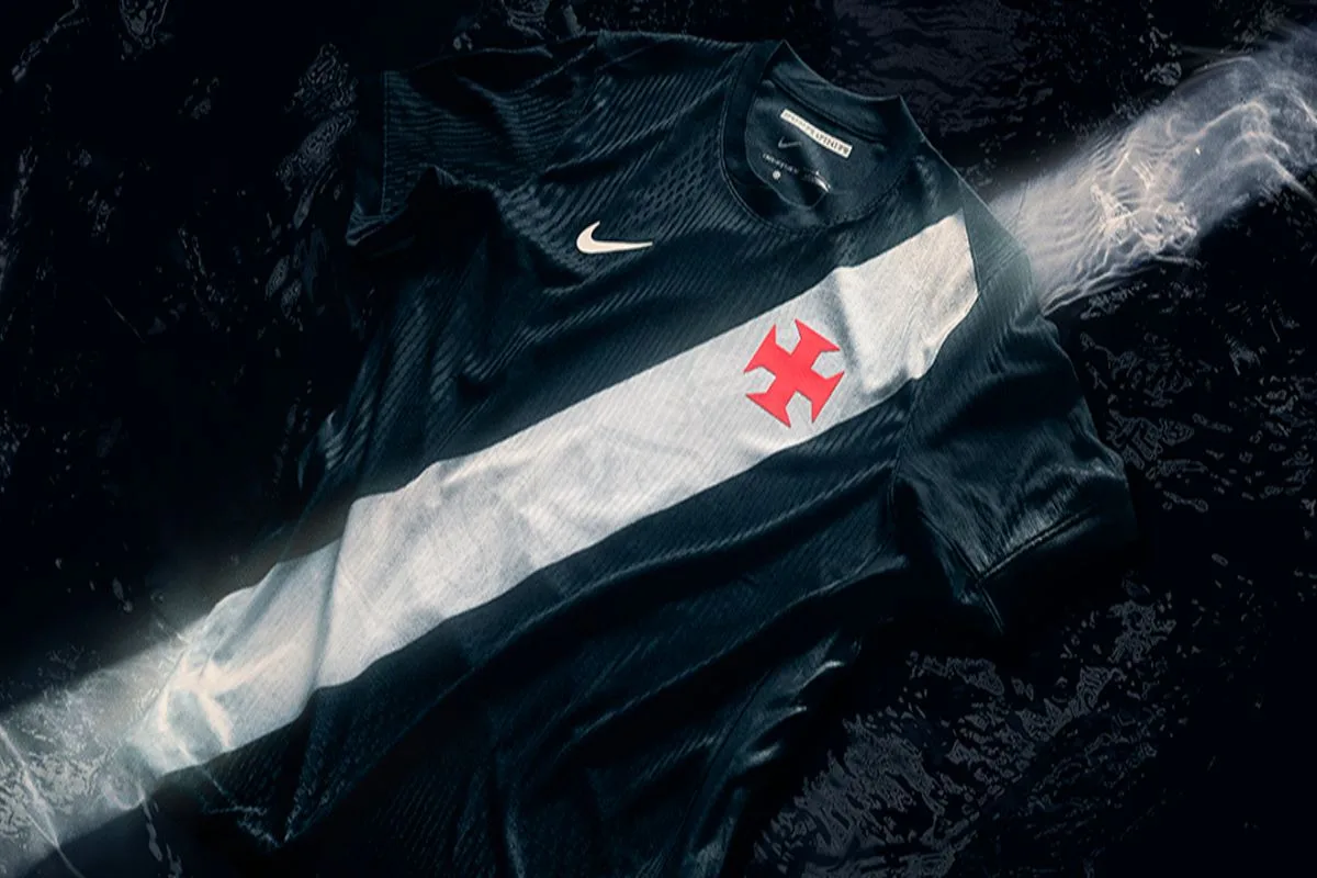 Vasco lança novo uniforme para temporada 2026