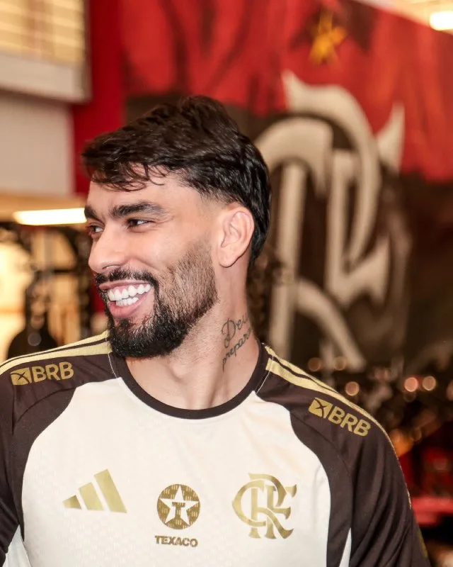 Paquetá é regularizado e já pode estrear pelo Flamengo