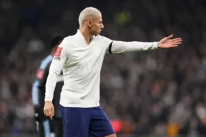 Palpite Eintracht Frankfurt x Tottenham – Champions League – 28/01/2026