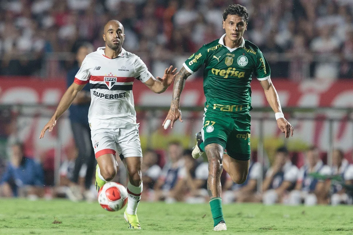 Futebol na TV hoje: Clássicos dominam o domingo (1º); confira a lista