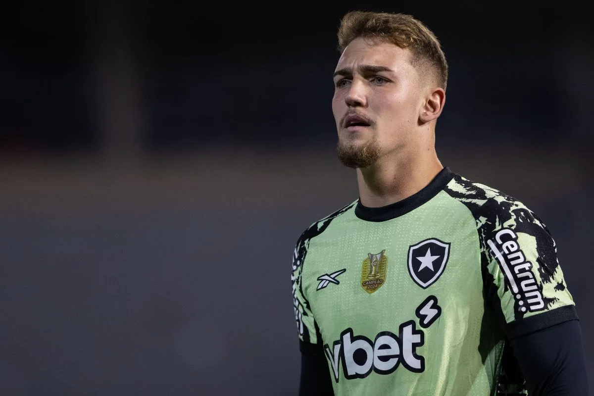 Léo Linck no Botafogo deve ganhar chance como titular na estreia do Botafogo na Libertadores