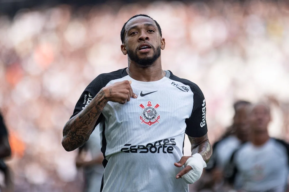 Corinthians se reúne com Martínez e encaminha rescisão amigável