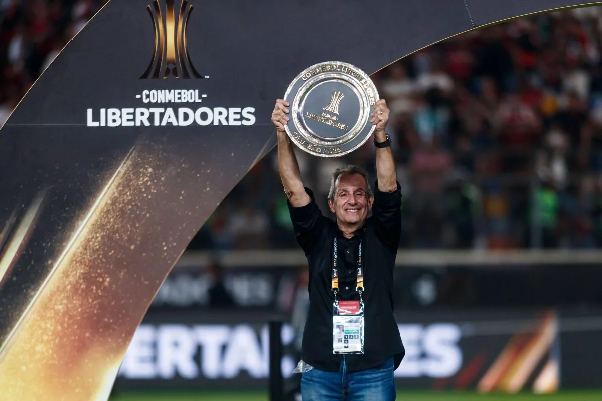 Bap exalta o seu modelo de gestão e dispara: ‘O Flamengo está no Brasil por acaso’