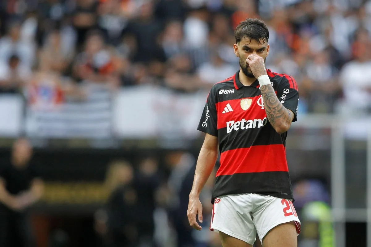 Paquetá é apresentado no Flamengo e fala sobre gol perdido: ‘Não consegui dormir’