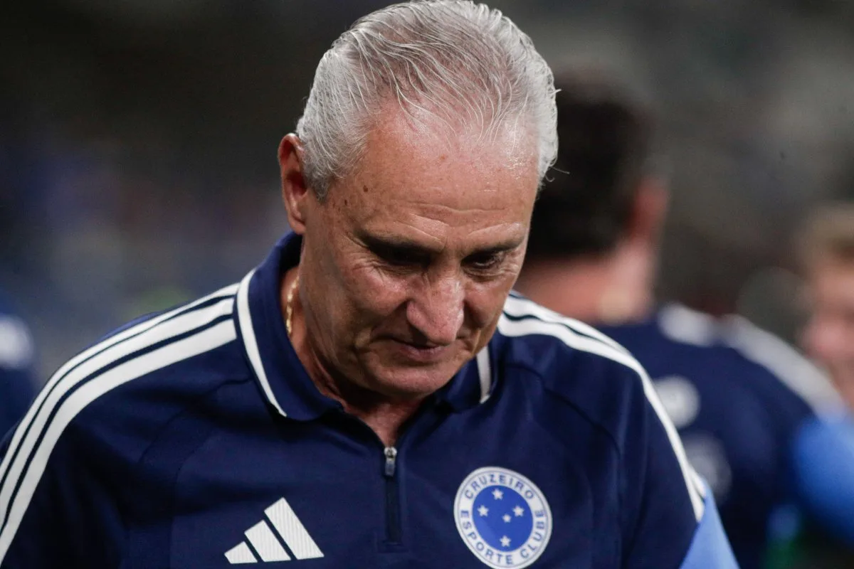 Tite tem reunião no vestiário com dono do Cruzeiro: “Culpa maior é do técnico”