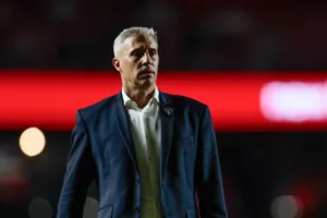 Demitido do São Paulo, Crespo vira alvo de dois gigantes brasileiros