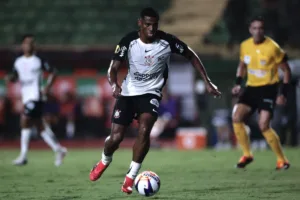 André fala sobre interesse do Milan e afirma estar vivendo sonho no Corinthians