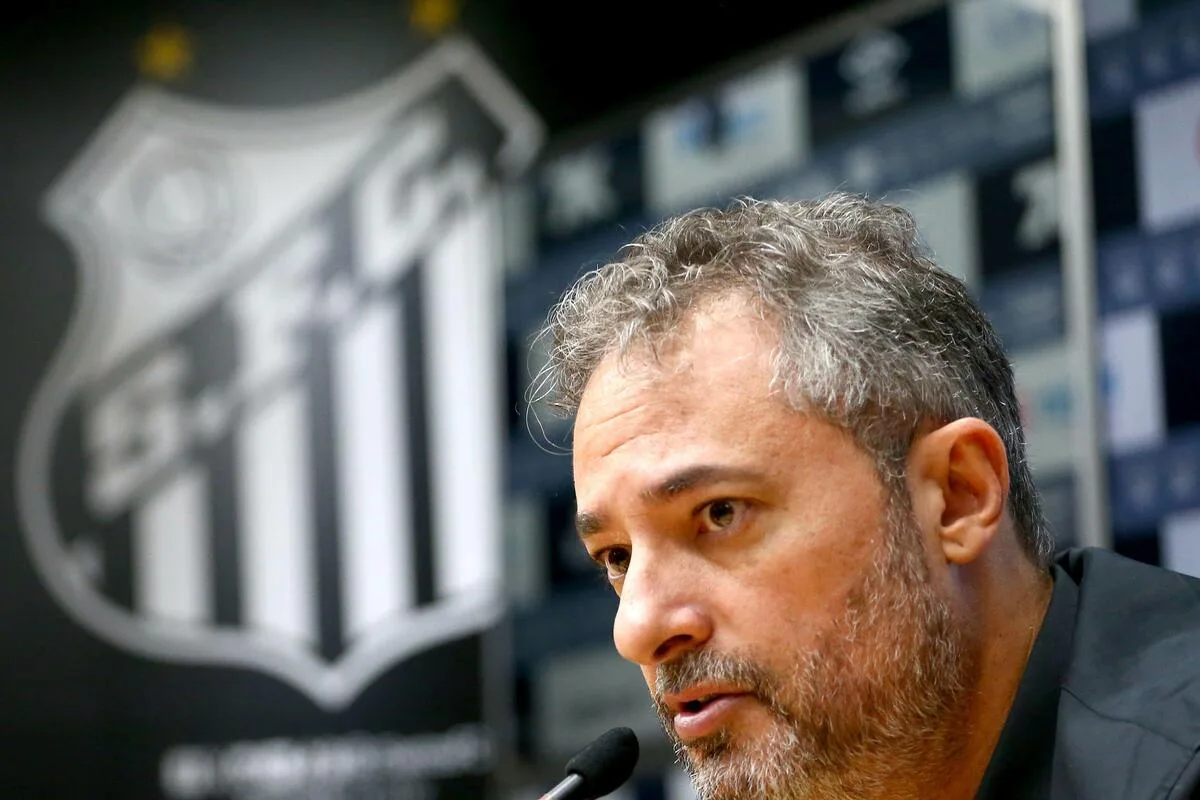 Santos planeja saídas no elenco após resultados ruins