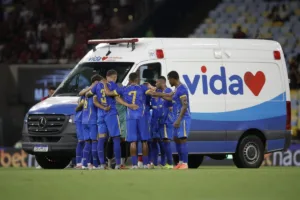Sampaio Corrêa divulga boletim e detalha estado de saúde de Alexandre após convulsão no Maracanã