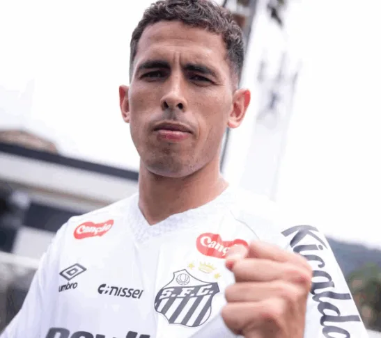 Cristian Oliva, do Santos