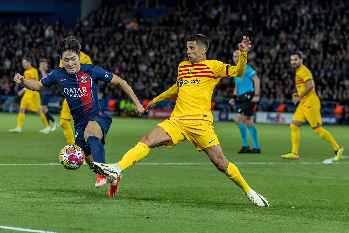 Flick aprova, e Barcelona trabalha para contratar João Cancelo em definitivo