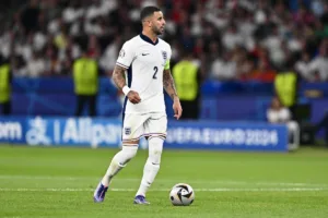Famoso defensor se aposenta da Seleção Inglesa após 96 jogos