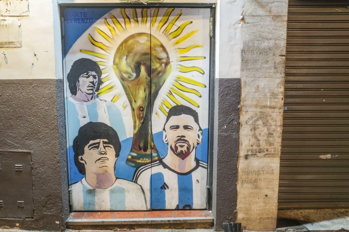 Lenda diz que Maradona morreu como um cachorro e que Messi não tem o mesmo carisma