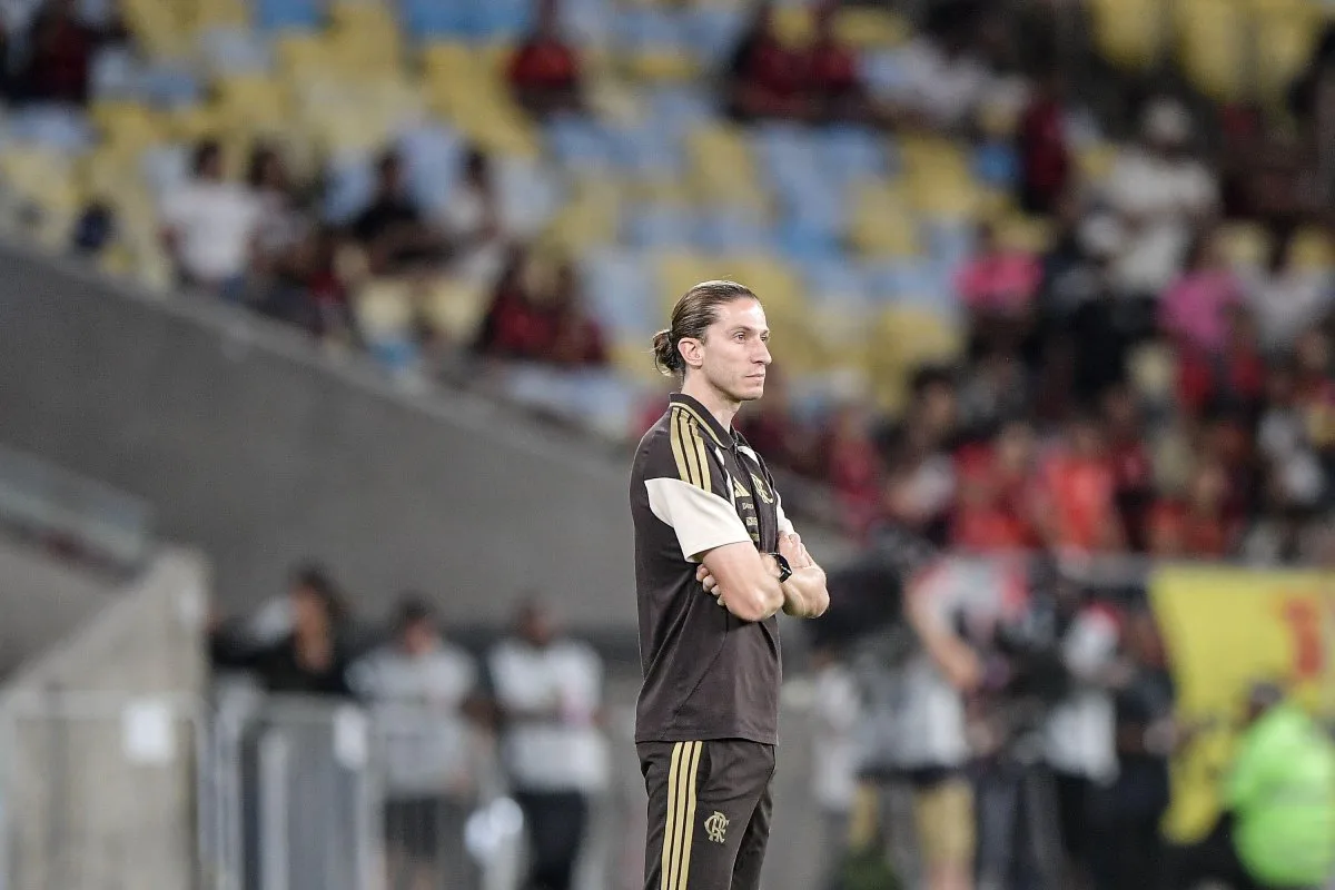 Flamengo demite Filipe Luís logo após goleada sobre o Madureira