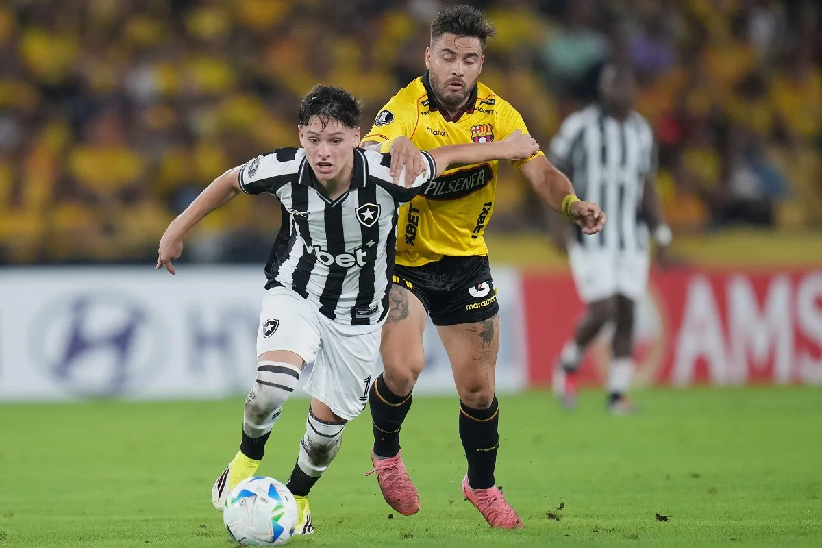 Futebol na TV hoje: terça (10) tem duelo decisivo na Liberta e volta do Brasileirão