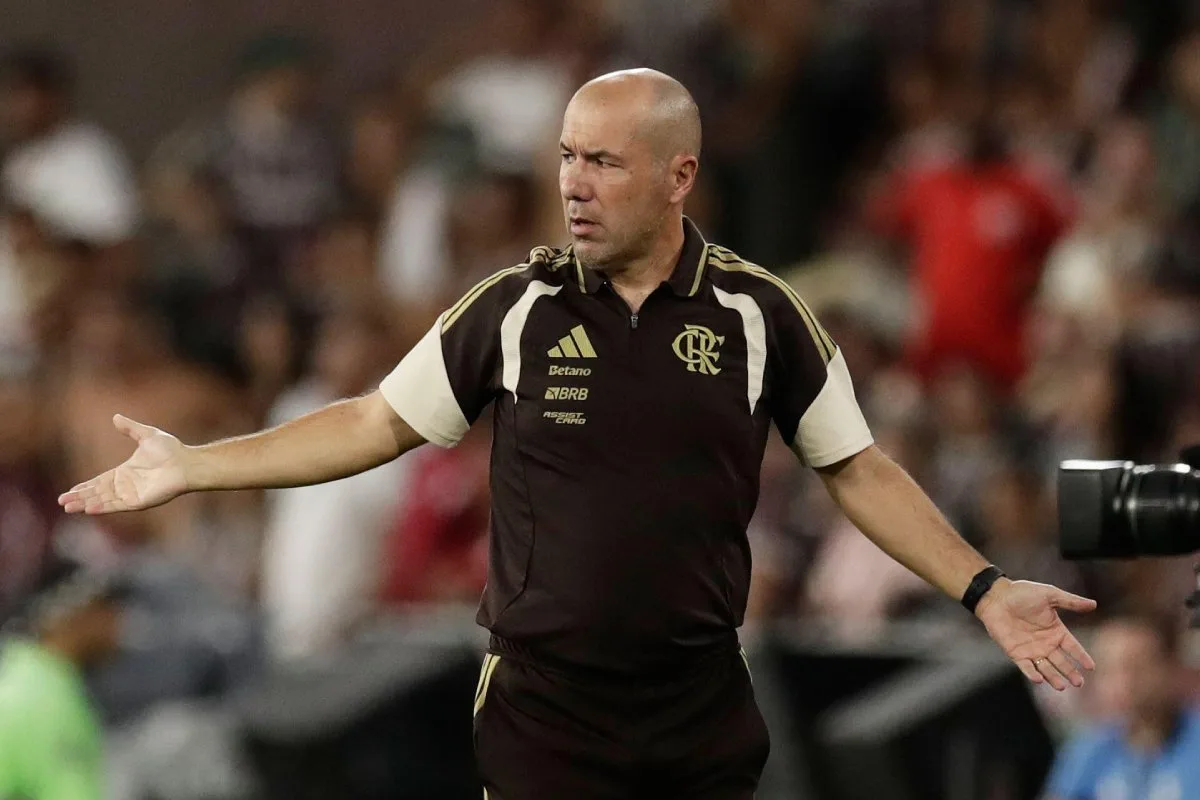 Leonardo Jardim pode promover mudanças no ataque do Flamengo