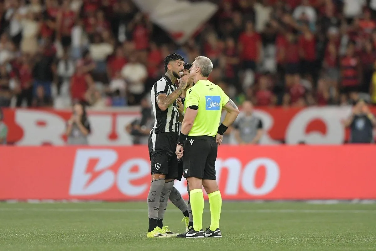 Daronco registra ofensas de Barboza e dirigentes do Botafogo após clássico