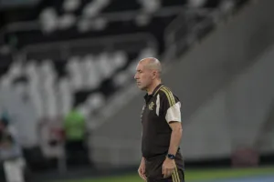 Jardim afirma que quer o time jogando somente para o Flamengo