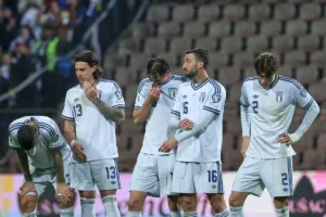 Itália cai para a Bósnia nos pênaltis e fica fora da Copa pela terceira vez seguida