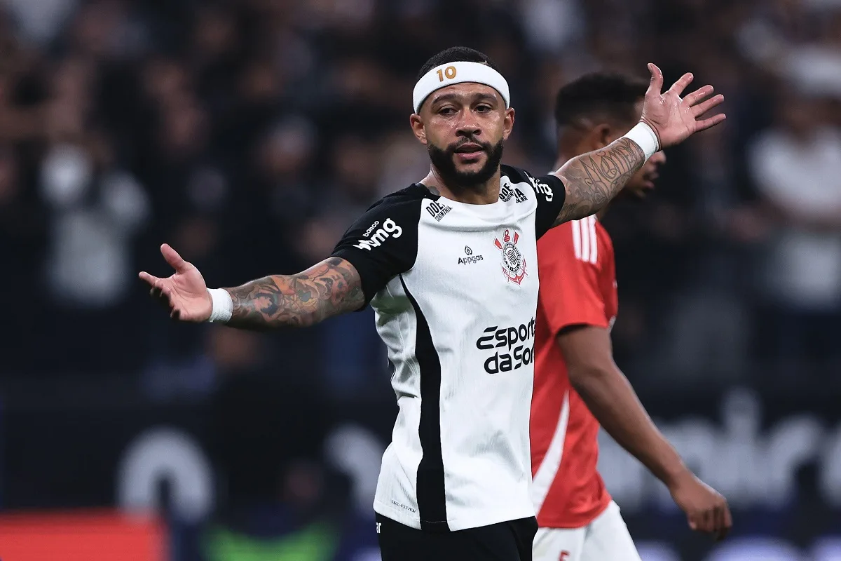 Memphis fala sobre viver no Brasil e exalta Corinthians: “você não consegue imaginar”