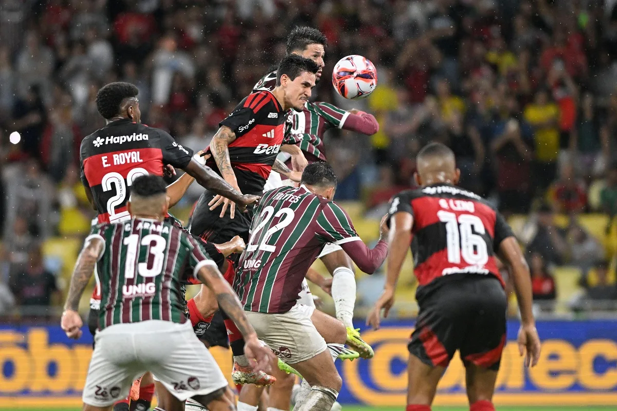 Futebol na TV hoje: Fla-Flu, Dérbi e mais jogaços agitam domingo (12)