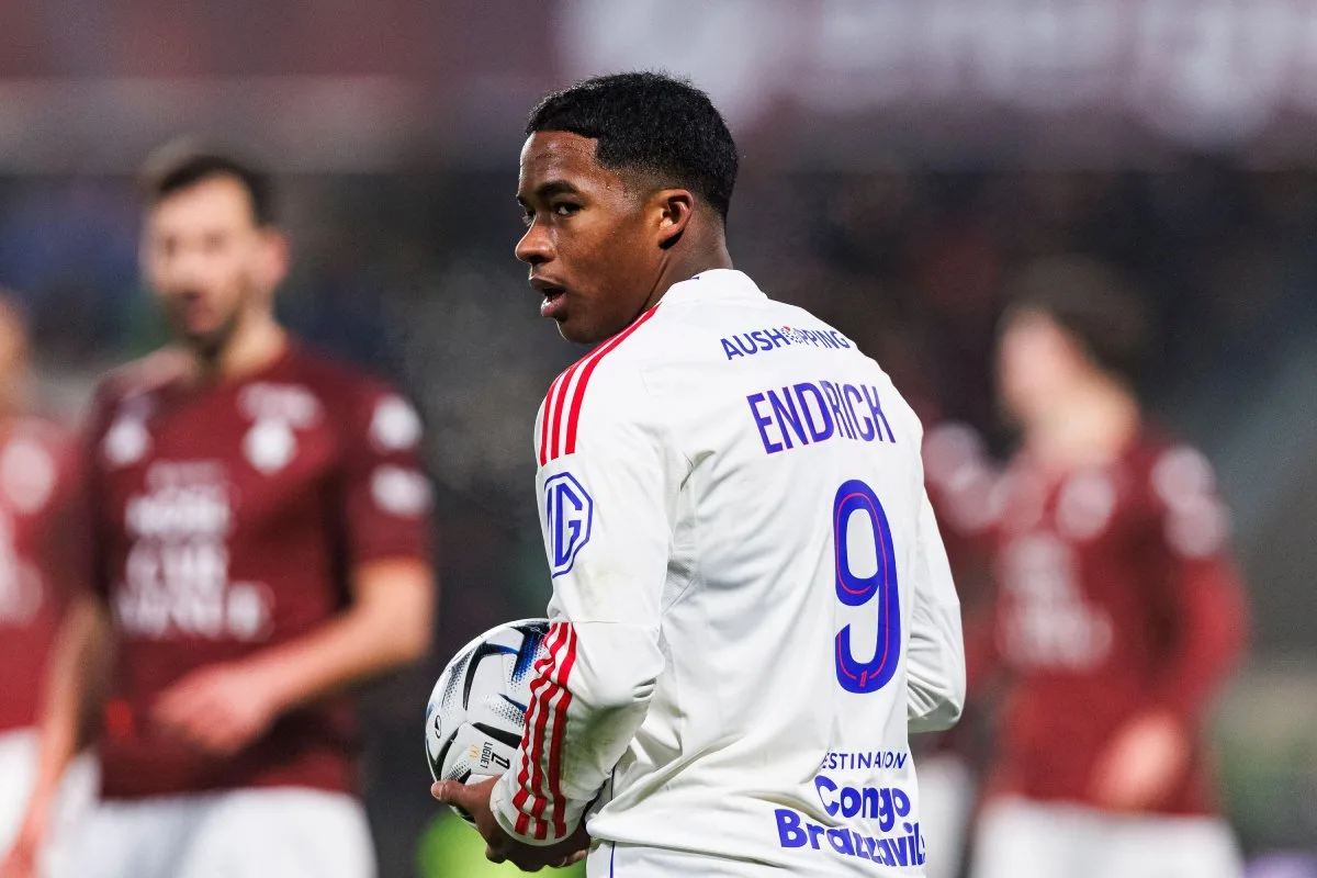 Real Madrid decide vender atacante e abrirá espaço para Endrick, diz jornal