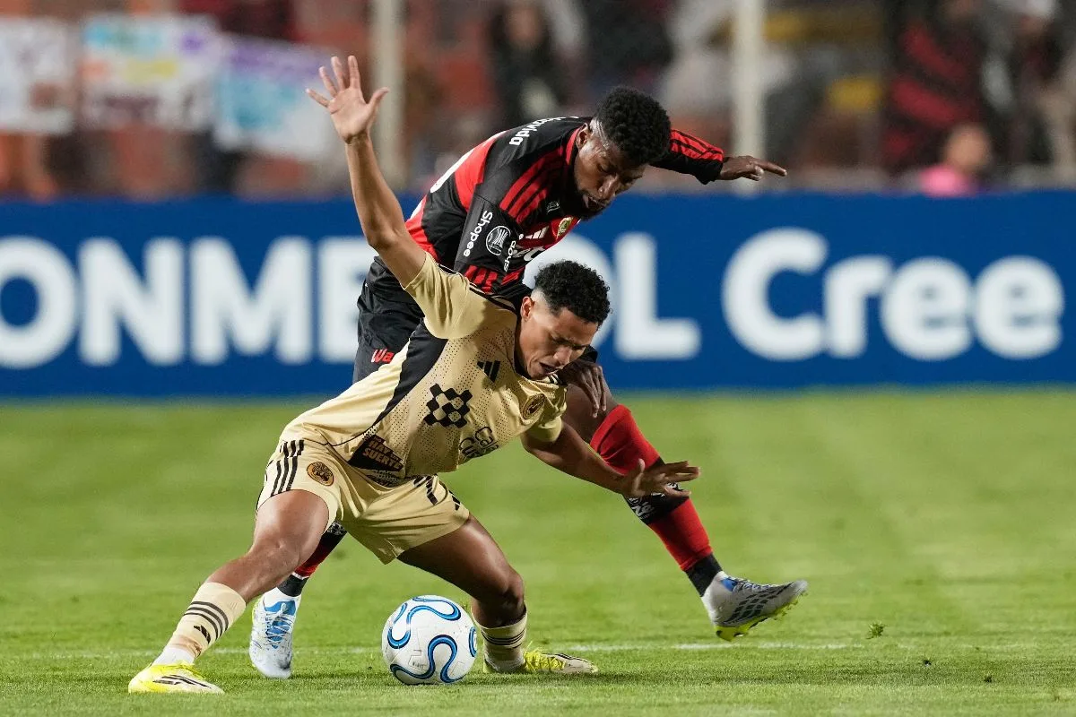 Jogadores do Cusco criticam arbitragem após derrota para o Flamengo