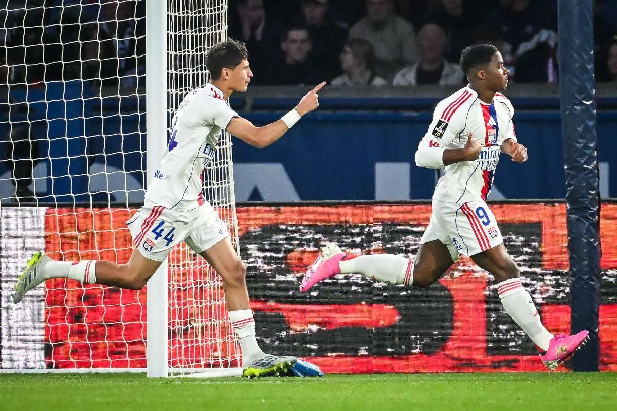 Endrick decide contra o PSG, fora de casa, e comanda vitória do Lyon