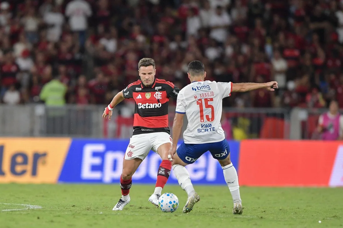 Em entrevista, Saúl celebra retorno critica demissão de Filipe Luís no Flamengo: ‘Estranho’