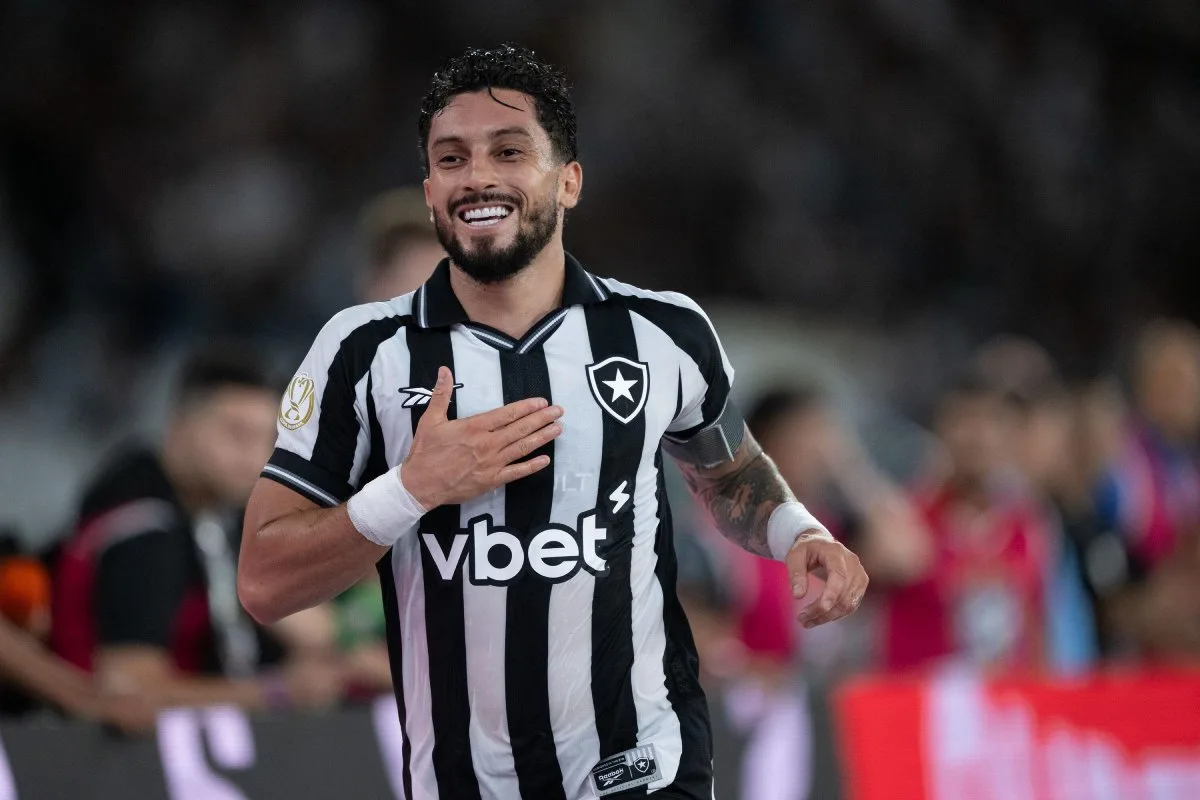 Botafogo vence a Chapecoense e larga na frente na Copa do Brasil