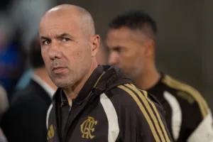 Leonardo Jardim se rende a Plata no Flamengo: ‘O talento está lá’