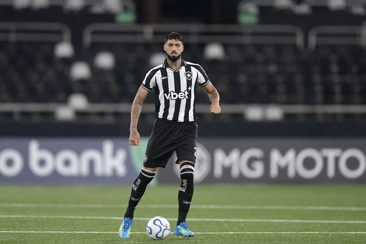 Palmeiras fecha contratação de Barboza, que quebra o silêncio após último jogo pelo Botafogo