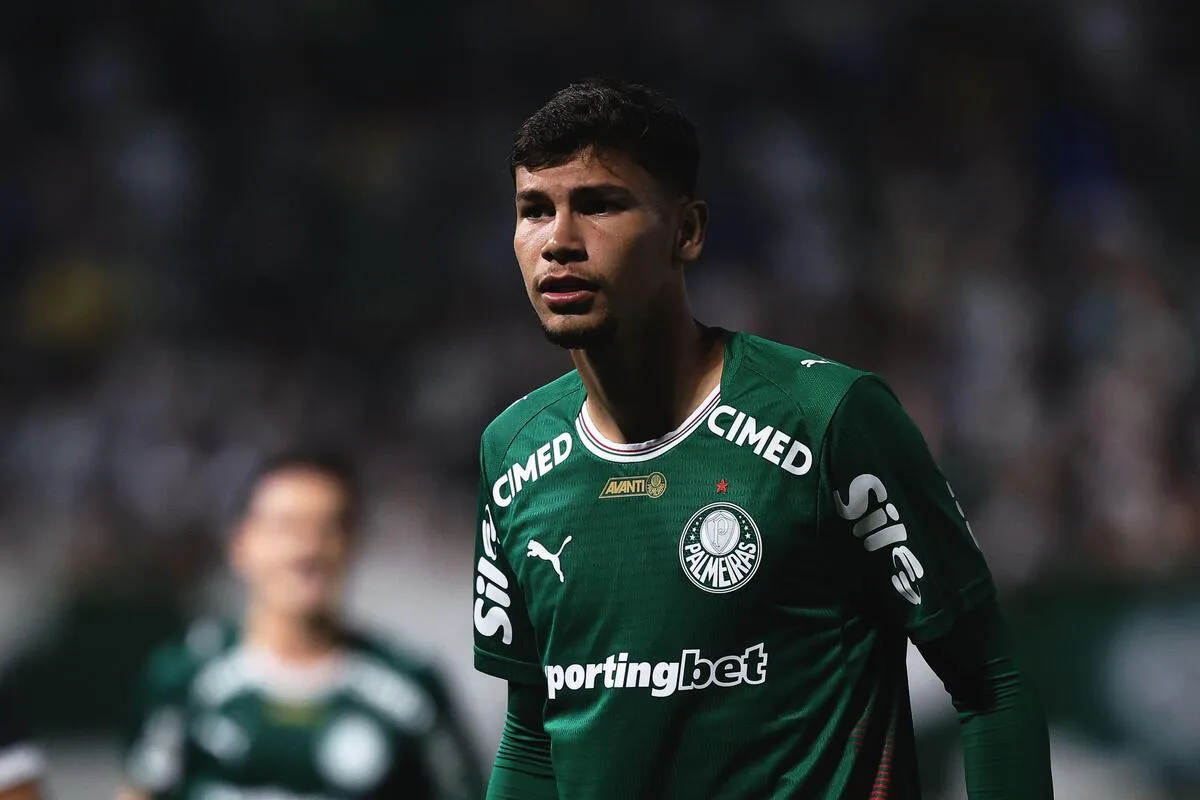 Palmeiras vê joia atrair gigantes da Europa e mira venda milionária
