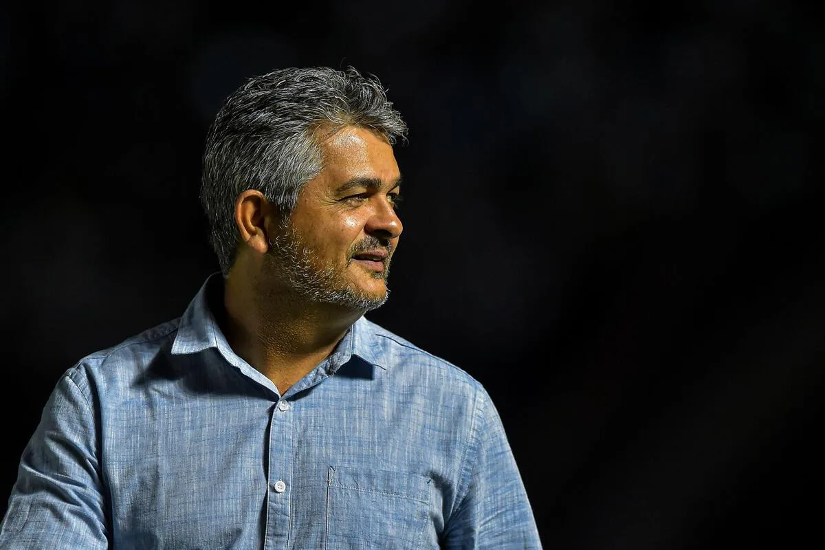 Ex-técnico do Flamengo critica SAFs e dispara: “Estão sendo usadas para dar calote”