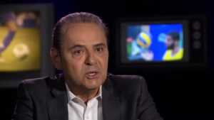 Luis Roberto se afasta para tratamento médico e fica fora da Copa do Mundo
